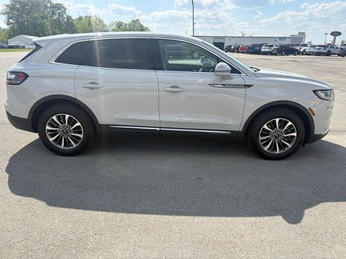 Used 2021 Lincoln Nautilus FWD w/ Equipment Group 101A image 2