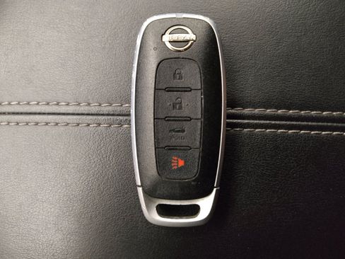 Used 2025 Nissan Sentra SV FWD image 32