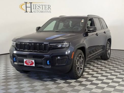 Used 2024 Jeep Grand Cherokee Trailhawk AWD/4WD image 4