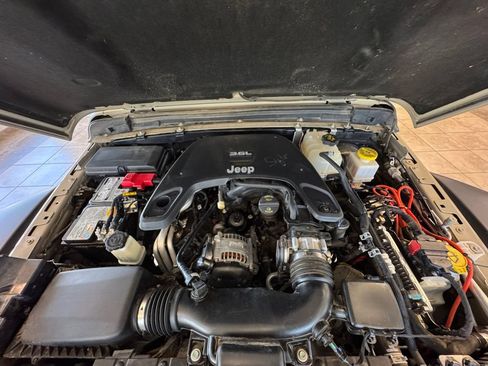 Used 2020 Jeep Gladiator Rubicon AWD/4WD image 20