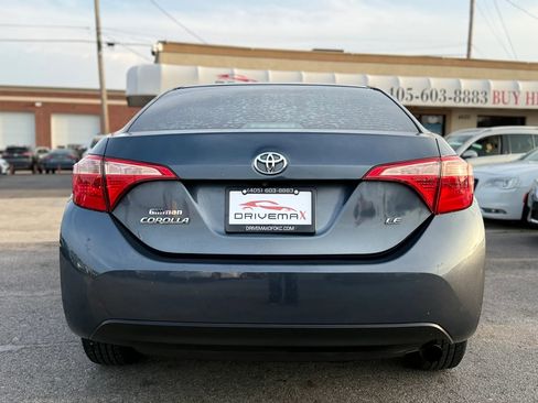 Used 2017 Toyota Corolla LE FWD image 4