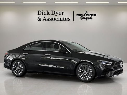 Used 2025 Mercedes-Benz CLA 250 image 2