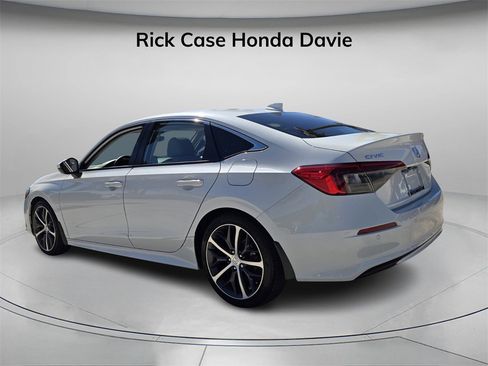 Certified 2024 Honda Civic Touring image 7