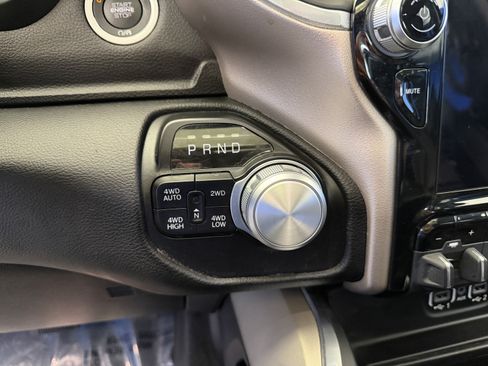 Used 2022 RAM 1500 Laramie AWD/4WD image 21