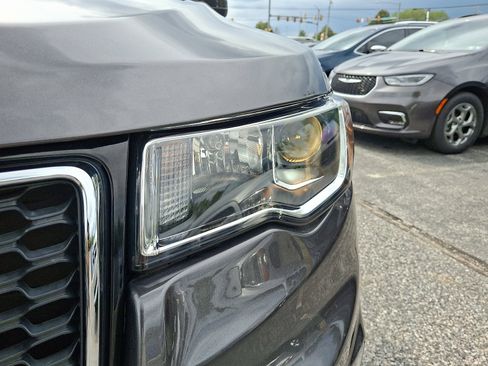 Used 2021 Jeep Grand Cherokee Laredo X image 11