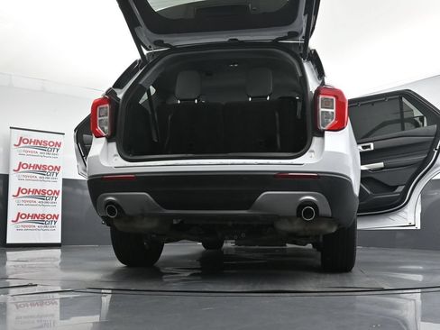 Used 2023 Ford Explorer Limited AWD/4WD image 47