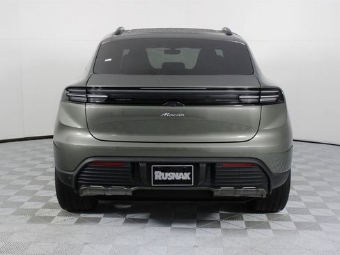 Used 2025 Porsche Macan Electric image 6