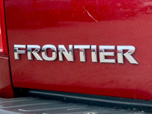 Used 2020 Nissan Frontier PRO-4X w/ Pro-4x Utility Package AWD/4WD image 18