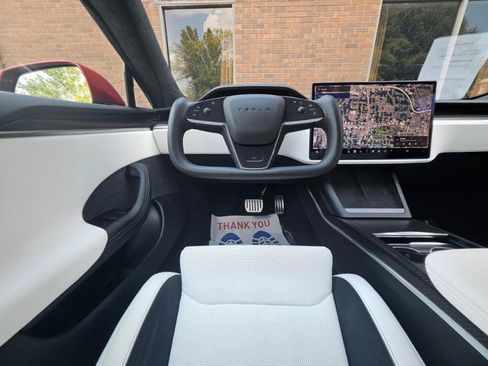 Used 2025 Tesla Model S Plaid AWD/4WD image 4
