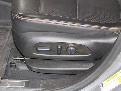 Used 2023 GMC Acadia AT4 w/ Preferred Package image 21