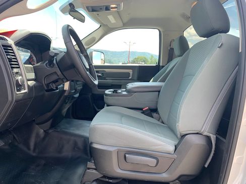 Used 2018 RAM 3500 Tradesman w/ Power & Remote Entry Group RWD image 9