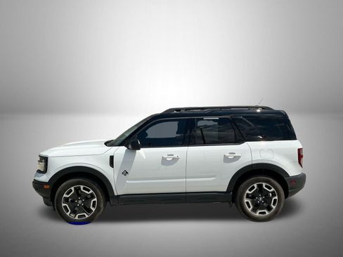 Used 2024 Ford Bronco Sport Outer Banks w/ Tech Package AWD/4WD image 3