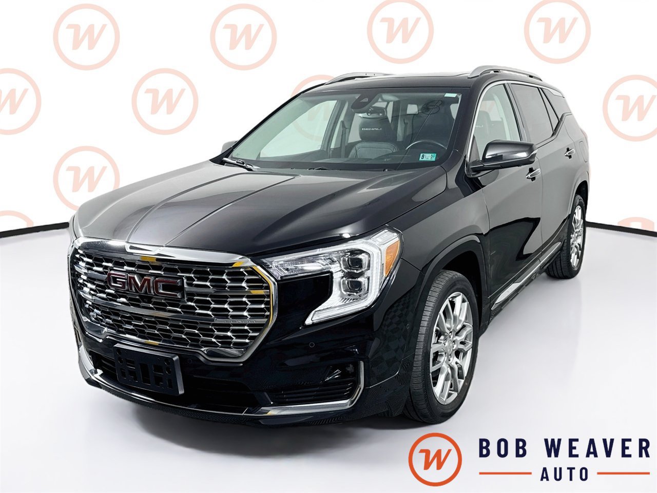 Used 2023 GMC Terrain Denali w/ Denali Premium Package AWD/4WD image 3