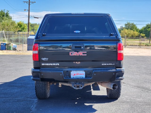 Used 2018 GMC Sierra 2500 Denali w/ Duramax Plus Package AWD/4WD image 4