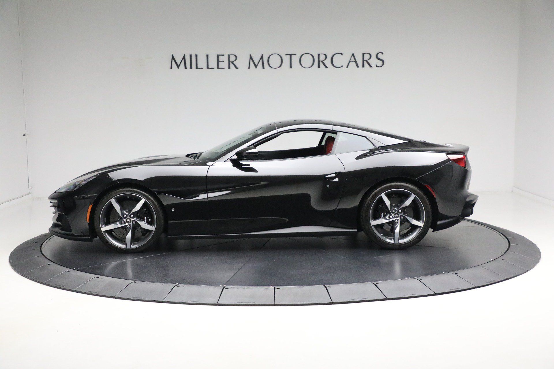 Certified 2023 Ferrari Portofino M RWD image 14