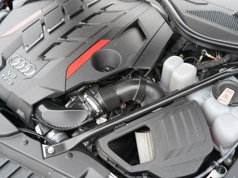 Used 2022 Audi S8 w/ S8 Comfort Plus Package image 70