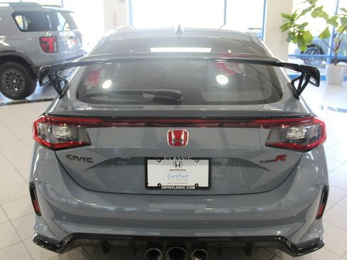 Certified 2024 Honda Civic Type R image 6