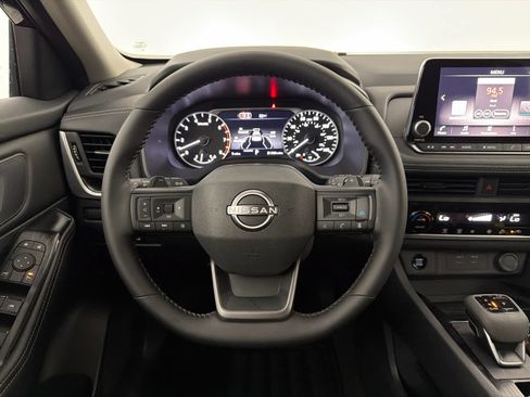 New 2026 Nissan Rogue SV FWD image 17