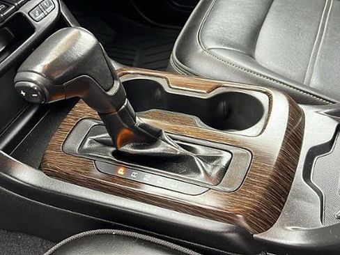 Used 2020 GMC Canyon Denali image 20