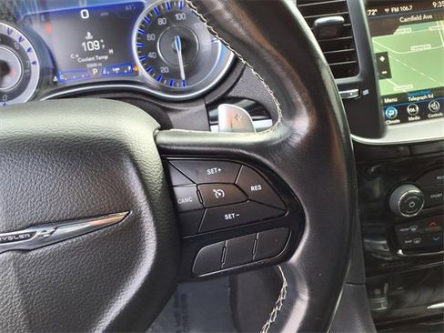 Used 2022 Chrysler 300 S image 19