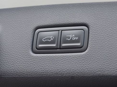 New 2026 Kia Carnival SX Prestige FWD image 23