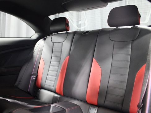 Used 2026 BMW M2 w/ Lighting Package image 5