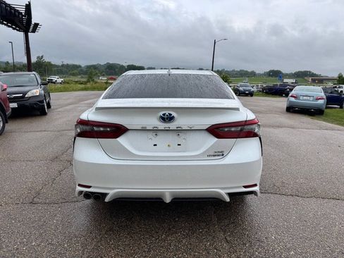 Used 2021 Toyota Camry XSE w/ Navigation Upgrade Package FWD image 15