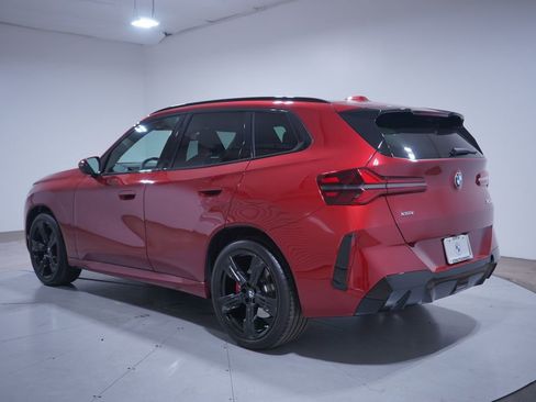 Used 2025 BMW X3 xDrive30i w/ M Sport Package image 3