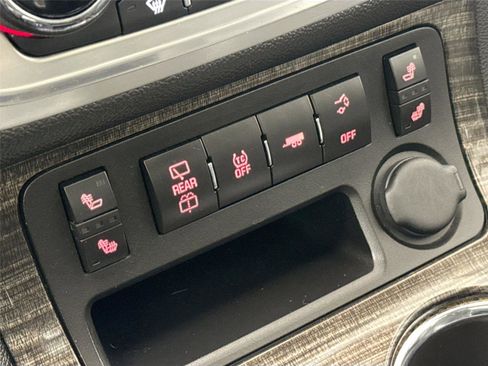 Used 2014 GMC Acadia SLT image 32