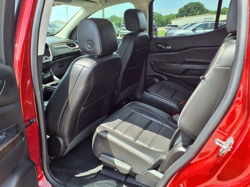 Used 2023 GMC Acadia Denali FWD image 19