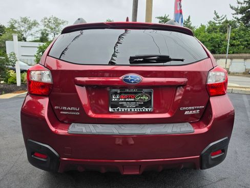 Used 2017 Subaru Crosstrek 2.0i Premium AWD/4WD image 8