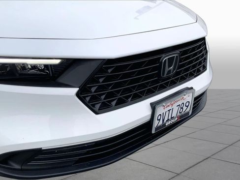 Used 2025 Honda Accord Sport image 29