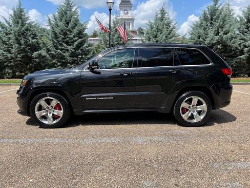 Used 2015 Jeep Grand Cherokee SRT AWD/4WD image 23