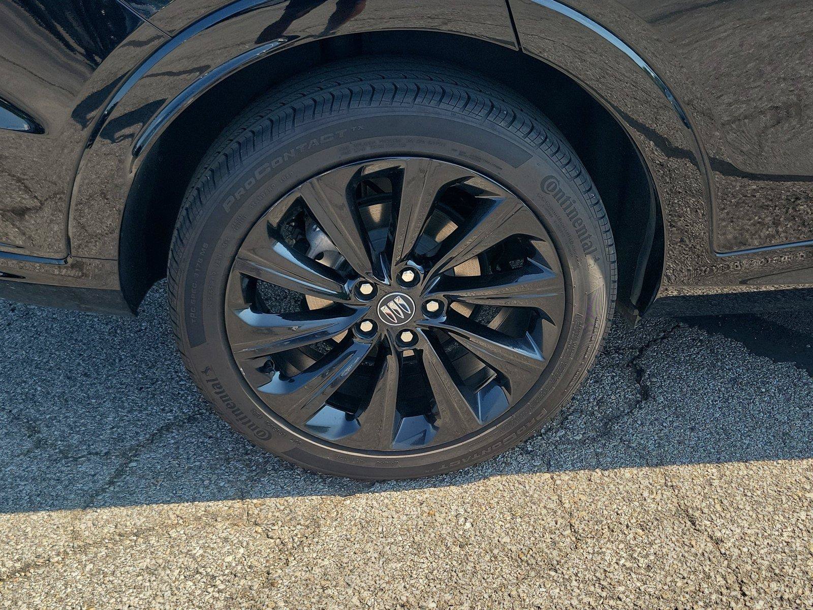 Used 2025 Buick Envista Sport Touring w/ Experience Buick Package FWD image 5