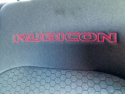 Used 2023 Jeep Gladiator Rubicon w/ LED Lighting Group AWD/4WD image 24
