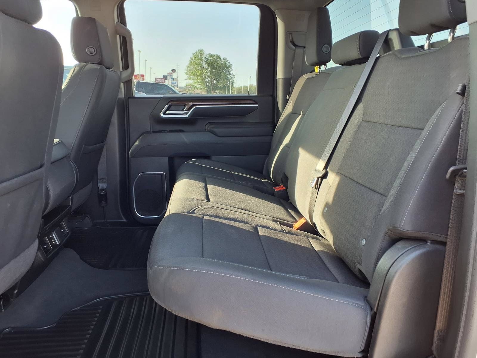 Used 2025 Chevrolet Silverado 2500 LT w/ Convenience Package AWD/4WD image 18
