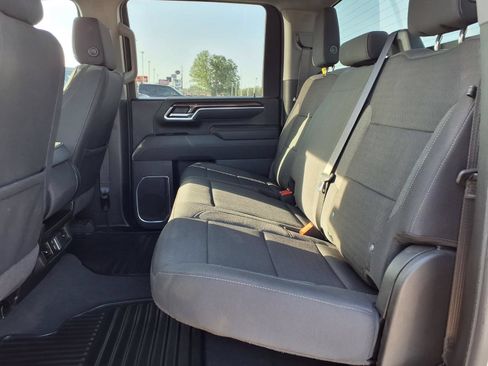 Used 2025 Chevrolet Silverado 2500 LT w/ Convenience Package AWD/4WD image 18