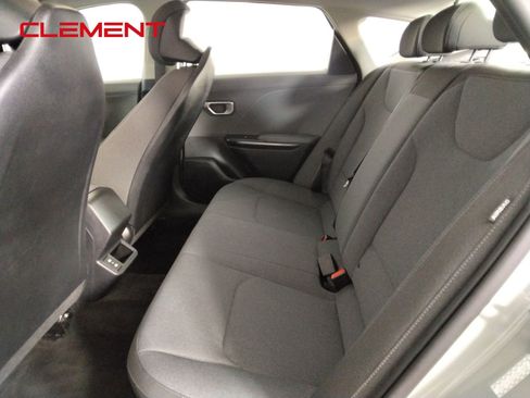 Used 2025 Kia K4 FWD image 26