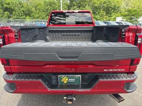 Used 2024 GMC Sierra 3500 Denali AWD/4WD image 16
