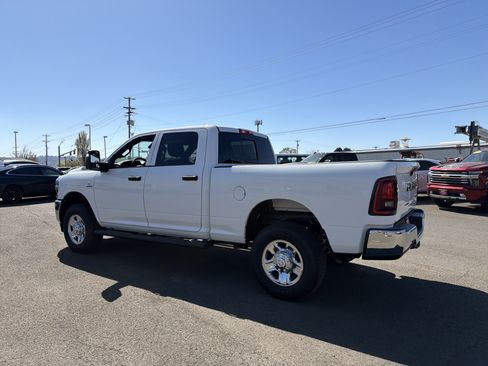 New 2026 RAM 2500 Tradesman AWD/4WD image 3