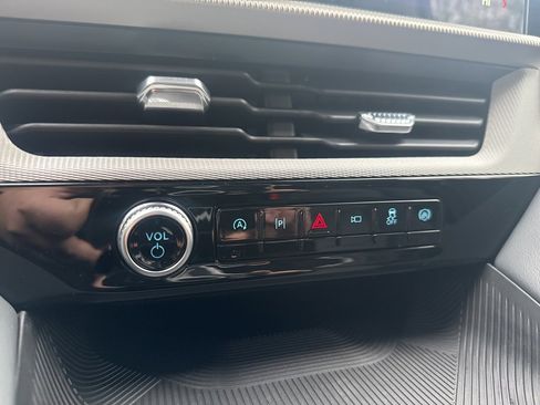 New 2026 Ford Explorer Active w/ Active Comfort Package image 30