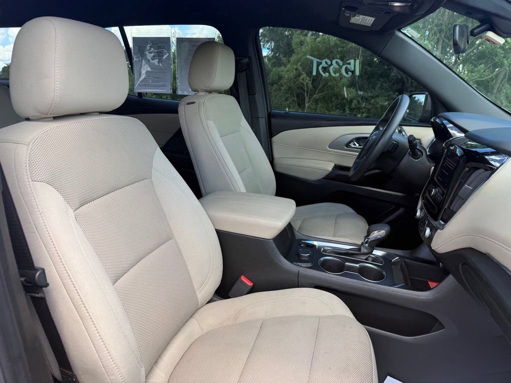 Used 2023 Chevrolet Traverse LS w/ Safety Package FWD image 21