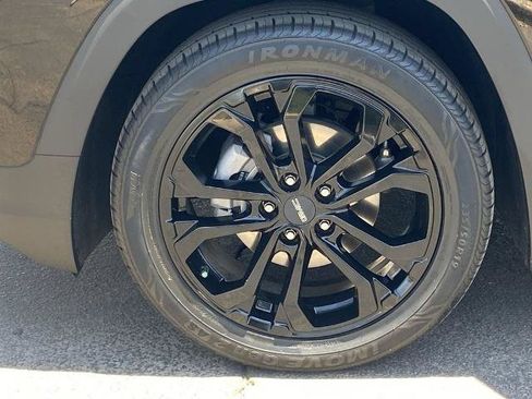 Used 2021 GMC Terrain SLT w/ Infotainment Package II FWD image 29