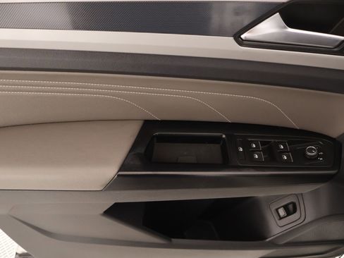 Used 2021 Volkswagen Atlas Cross Sport SE AWD/4WD image 15