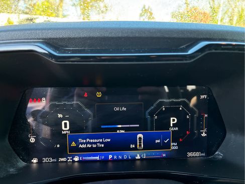 Certified 2024 Chevrolet Colorado Z71 w/ Safety Package image 14