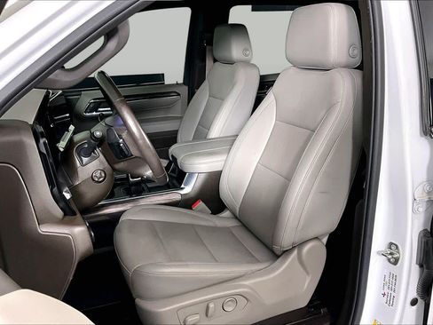 Used 2023 Chevrolet Silverado 1500 LTZ w/ LTZ Convenience Package II RWD image 8