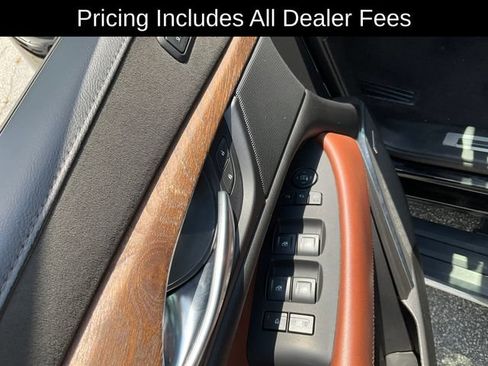 Used 2019 Cadillac Escalade Premium Luxury AWD/4WD image 8