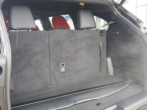 Used 2022 Toyota Highlander XSE image 32