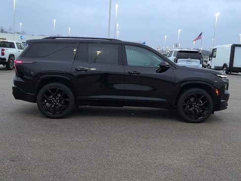 Certified 2024 Chevrolet Traverse RS w/ LPO, Floor Liner Package image 9