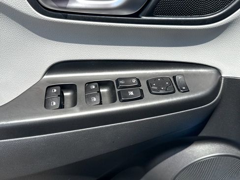 Used 2022 Hyundai Kona SEL w/ Convenience Package AWD/4WD image 17